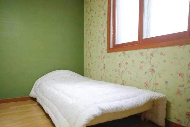 5 Minute Walk From The Subway Station * 서울특별시
